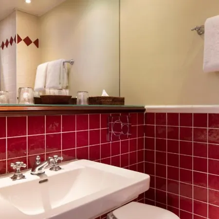 Britannique Hotel 3*