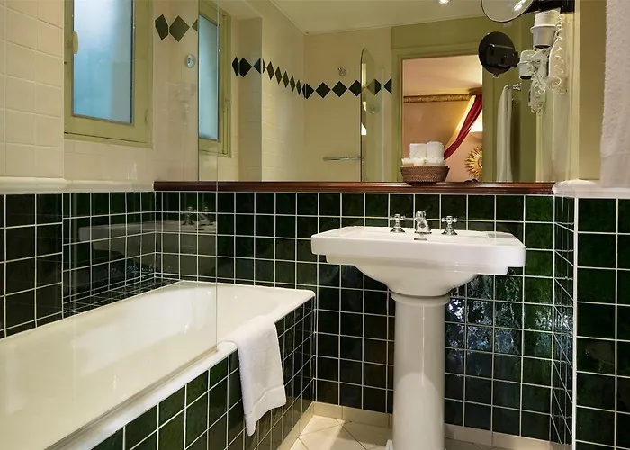 Britannique 3* Parijs